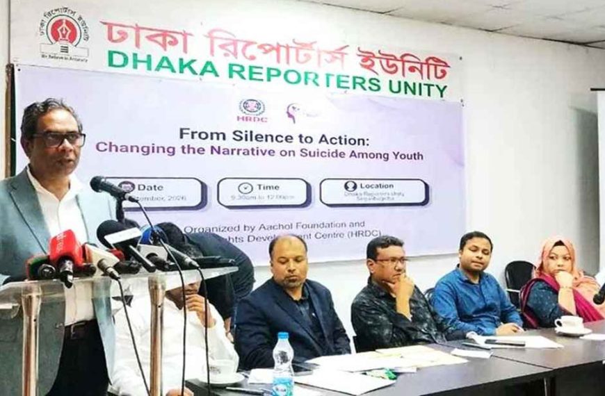 ডেঙ্গু রোগী বাড়ছে, সেপ্টেম্বরের শেষে প্রকোপ সর্বোচ্চ পর্যায়ে পৌঁছাতে পারে: স্বাস্থ্য প্রতিমন্ত্রী