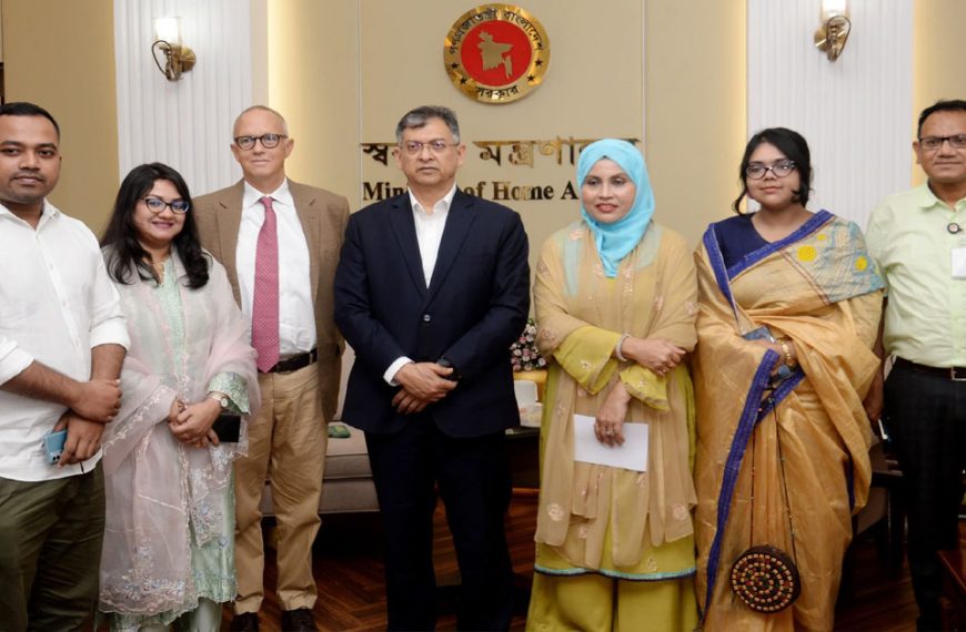 ডিজিটাল পরিসরে শালীনতা ফেরানো সাইবার সুরক্ষা আইন পরিমার্জনের অন্যতম লক্ষ্য: স্বরাষ্ট্রমন্ত্রী