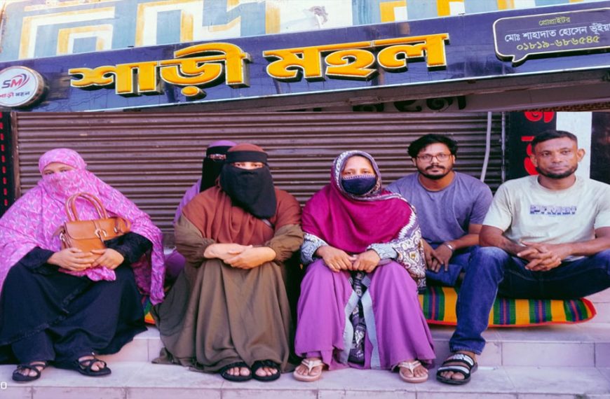 ছাগলনাইয়া নিউ মার্কেটের পৈতৃক সম্পত্তি সুষ্ঠু বণ্টনের দাবিতে দুই ভাই ও ছয় বোনের আমরণ&hellip;