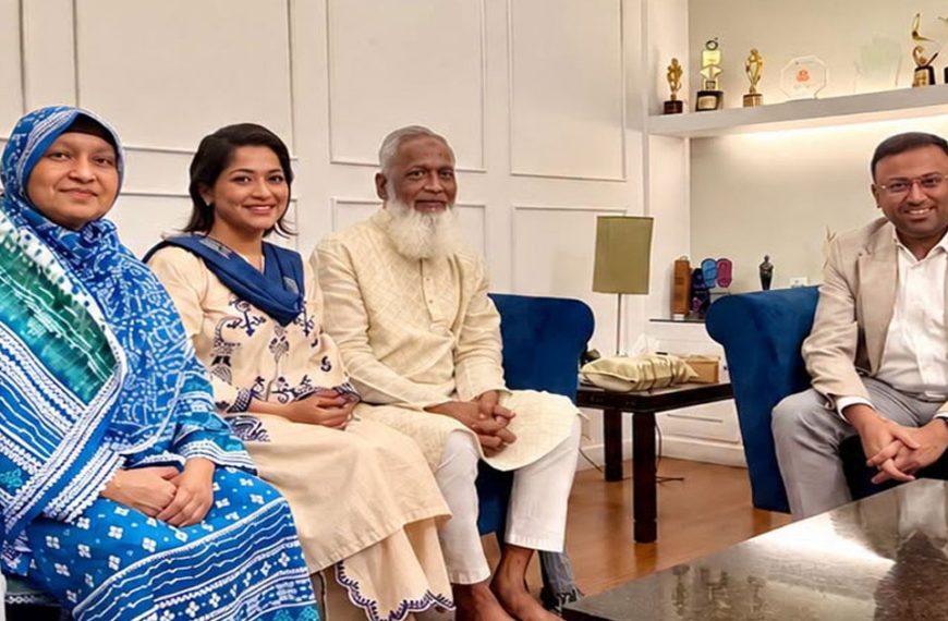 প্রধানমন্ত্রীর পক্ষ থেকে অভিনেত্রী বাঁধনের বাসায় পররাষ্ট্র প্রতিমন্ত্রী