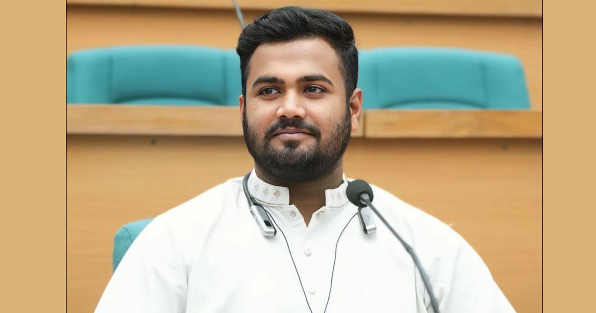 পরীক্ষা চলাকালে শৌচাগারে যাওয়ার কথা বলে চ্যাটজিপিটি দিয়ে নকল, শাস্তি পেলেন ঢাবির হল সংসদ নেতা