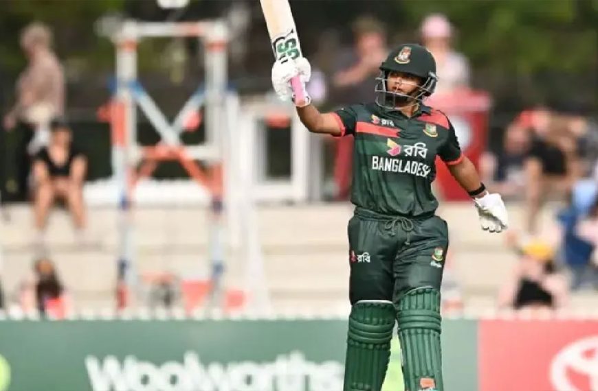 অস্ট্রেলিয়ার মাটিতে মোস্তারির ঐতিহাসিক সেঞ্চুরি