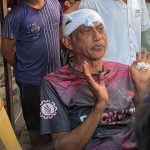 নিজ বাড়ির সামনে অভিনেতা সমু চৌধুরীর মাথা ফাটালেন গ্যারেজ মালিক ও মেকানিক