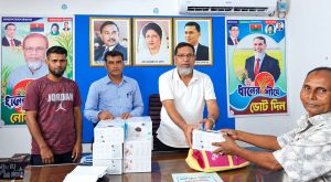 আদমদীঘিতে দুর্গাপূজা মন্ডপে আর্থিক সহায়তা ও সিসিটিভি ক্যামেরা&hellip;