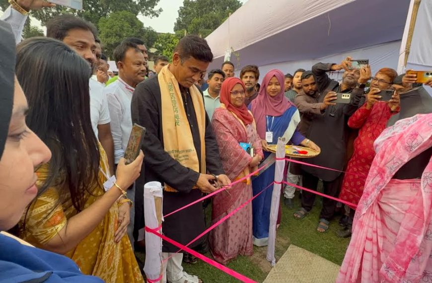 নানা উপকরণে পঞ্চগড়ে নারী উদ্যোক্তাদের বাবুই হাট