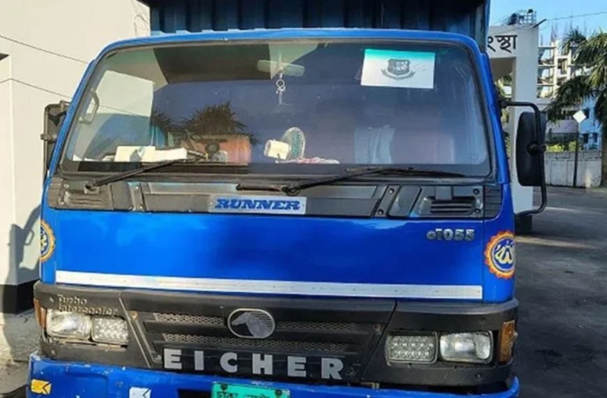 ক্রিকেটারদের পাসপোর্ট-আইফোন-ডলারসহ ৮ লাগেজ উধাও!