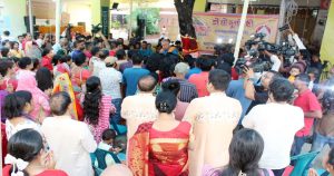 ষষ্ঠী পূজার মধ্য দিয়ে দুর্গোৎসব শুরু, নিরাপত্তা জোড়দার