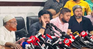 মুক্তিযুদ্ধবিষয়ক প্রতিমন্ত্রীর পদ থেকে পদত্যাগ করলেন ইশরাক হোসেন