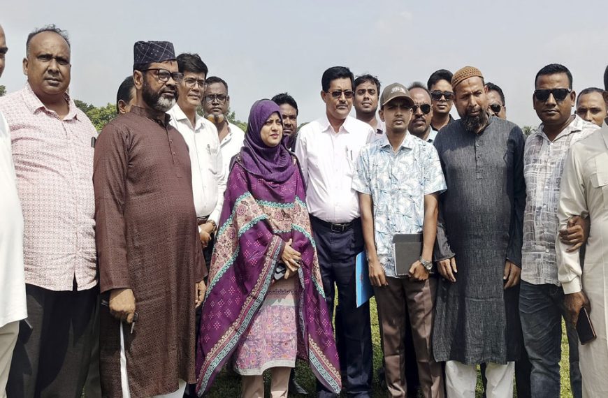 জাতীয় ক্রীড়া পরিষদের প্রকৌশলীর সান্তাহার স্টেডিয়াম পরিদর্শন