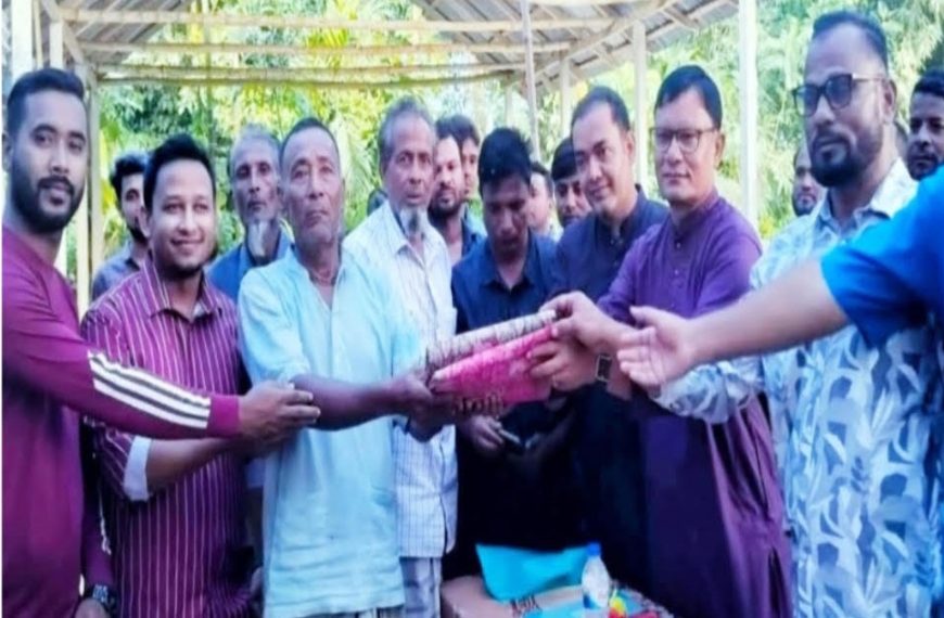 শারদীয় দূর্গাপুজা ৯৬ টি মন্দিরে পঞ্চগড় – ১ আসনের সংসদ সদস্যের অনুদান প্রদান