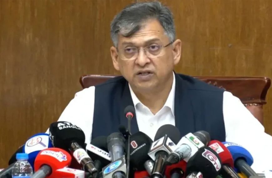 পতিত ফ্যাসিস্ট শক্তি ঘোলা পানিতে মাছ শিকারের চেষ্টা করছে: স্বরাষ্ট্রমন্ত্রী