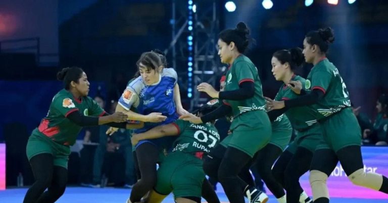 কমনওয়েলথ কাবাডি: বাংলাদেশের পুরুষদের হার ও মেয়েদের দাপুটে জয়