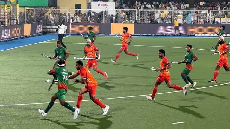 এশিয়ান চ্যাম্পিয়ন্স ট্রফি হকিতে ভারতের কাছে বড় ব্যবধানে হেরেছে বাংলাদেশ