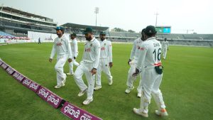 মিরপুর টেস্ট: বাংলাদেশকে হারিয়ে সিরিজে এগিয়ে গেলো ওয়েস্ট&hellip;